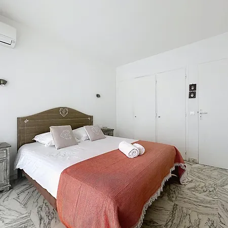 Cozy One Bedroom With Balcony And Parking *