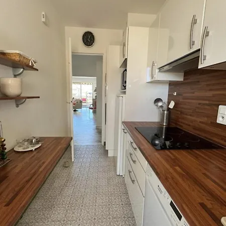 Cozy One Bedroom With Balcony And Parking Cannes